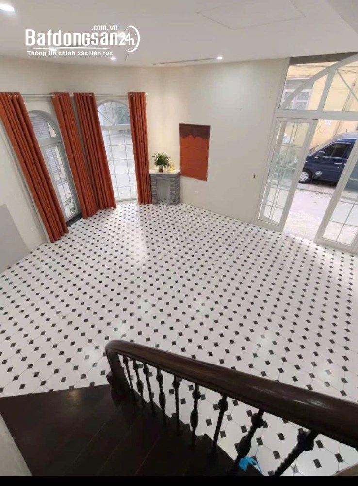 Cho thuê nhà Ô TÔ ĐỖ CỬA 24/7 - KD tại Kim Ngưu, Hai Bà Trưng 40m x 3T giá 16 triệu