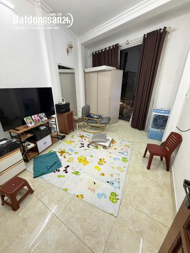 Cho thuê nhà MP Kim Ngưu, Hai Bà Trưng 45m x 5T giá 25 triệu, NHÀ ĐẸP, KD CỰC TỐT