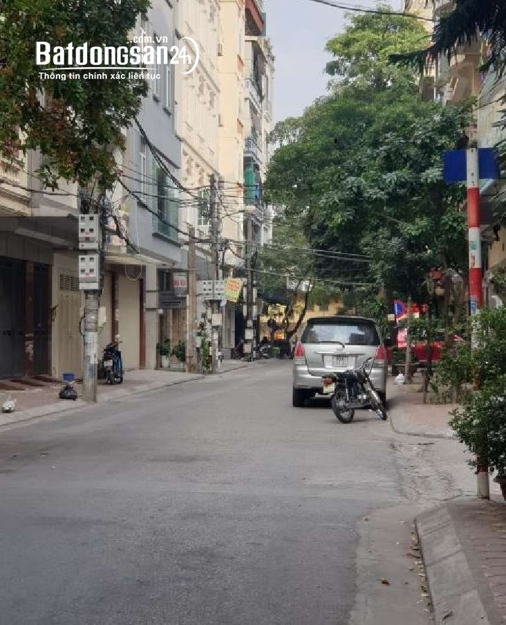 Cho thuê nhà tại ngõ 3 Phạm Tuấn Tài. Diện tích 65m x 4 tầng, đường rộng để ô tô