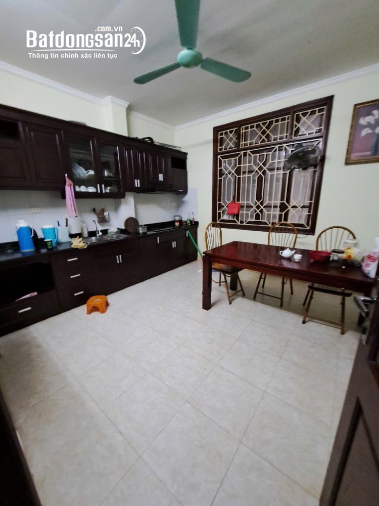Cho thuê nhà ngõ 3 phố Phạm Tuấn Tài - Cầu Giấy. Dt 60m2 x 5 tầng làm Vp, kd online .