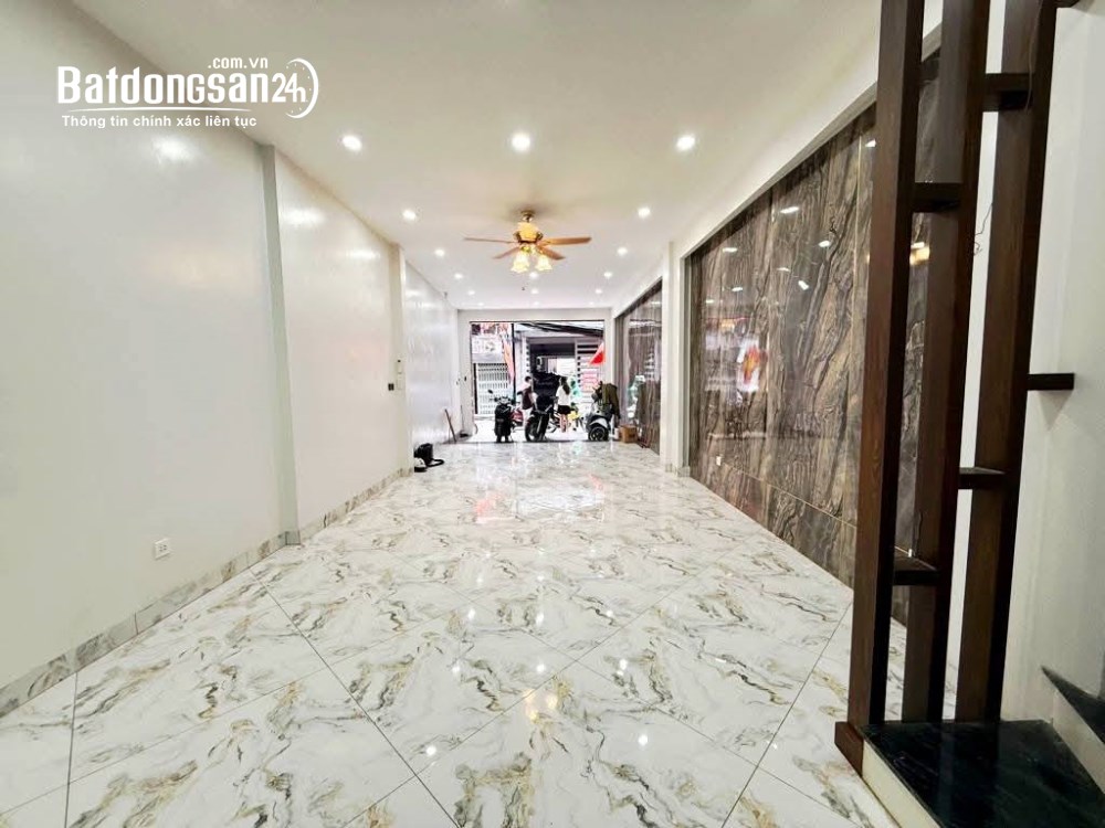 Bán nhà sát Học viện Tài chính 50m 7 tầng thang máy ô tô tránh – Kinh doanh mạnh 15ty