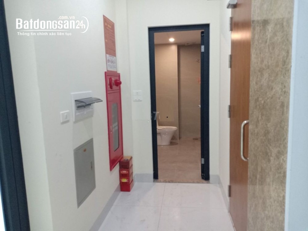 Nhà mặt ngõ 88 phố Trung Kính. Dt 80m2 x 6 Tầng thông  có Thang Máy đủ điều hòa