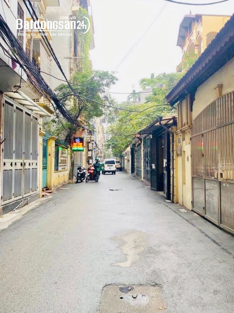 Bán nhà Trần Đại Nghĩa, Sát Bách khoa,Kinh,Xây-Nhà đẹp ở ngay-Tặng Full Đồ-30m2