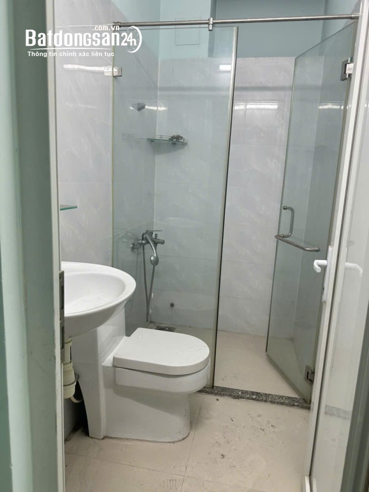 Cho thuê nhà Đường Cách Mạng Tháng Tám, Phường Hòa Hưng (Quận 10 cũ), Hồ Chí Minh
