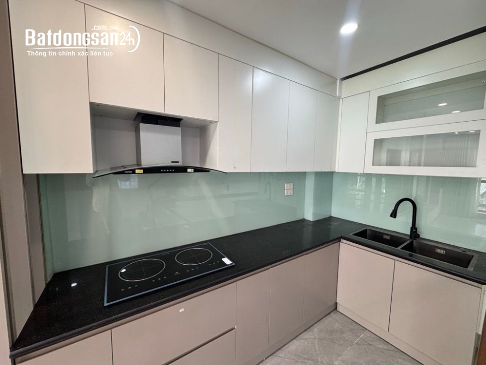 Bán nhà Lê Thanh Nghị-Khu VIP Bách-Kinh-Xây-5 tầngx30m2-Ngõ thông-Đẹp-Ở Ngay 