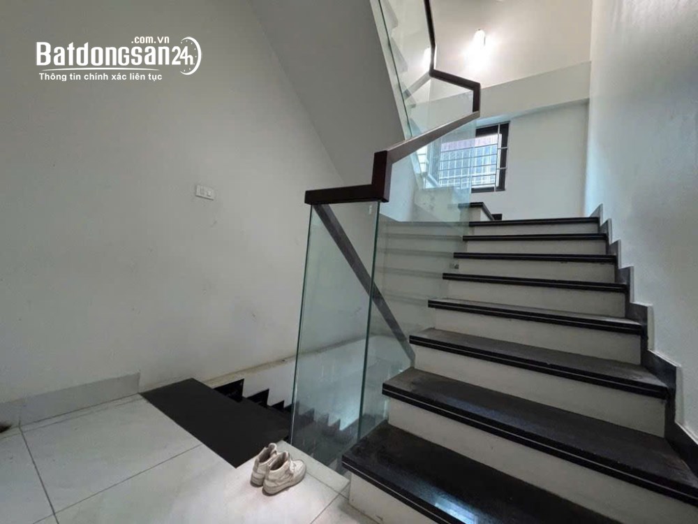 LÔ GÓC 6 TẦNG, Ô TÔ, TRỤC CHÍNH, KINH DOANH, CẠNH CHỢ YÊN VĨNH, KIM CHUNG, nhỉnh 10tỷ