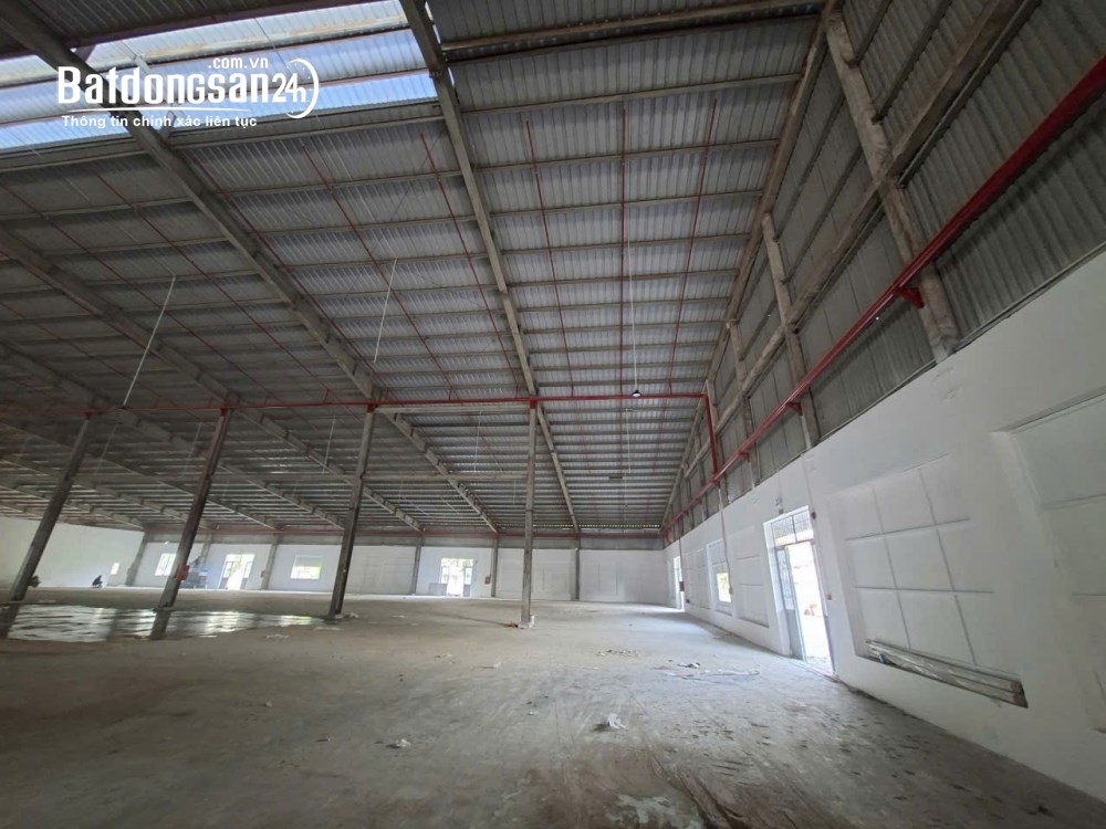 CHO THUÊ KHO - XƯỞNG 13600m2 GIÁ CHỈ 680tr TRONG KCN - DĨ AN - HCM