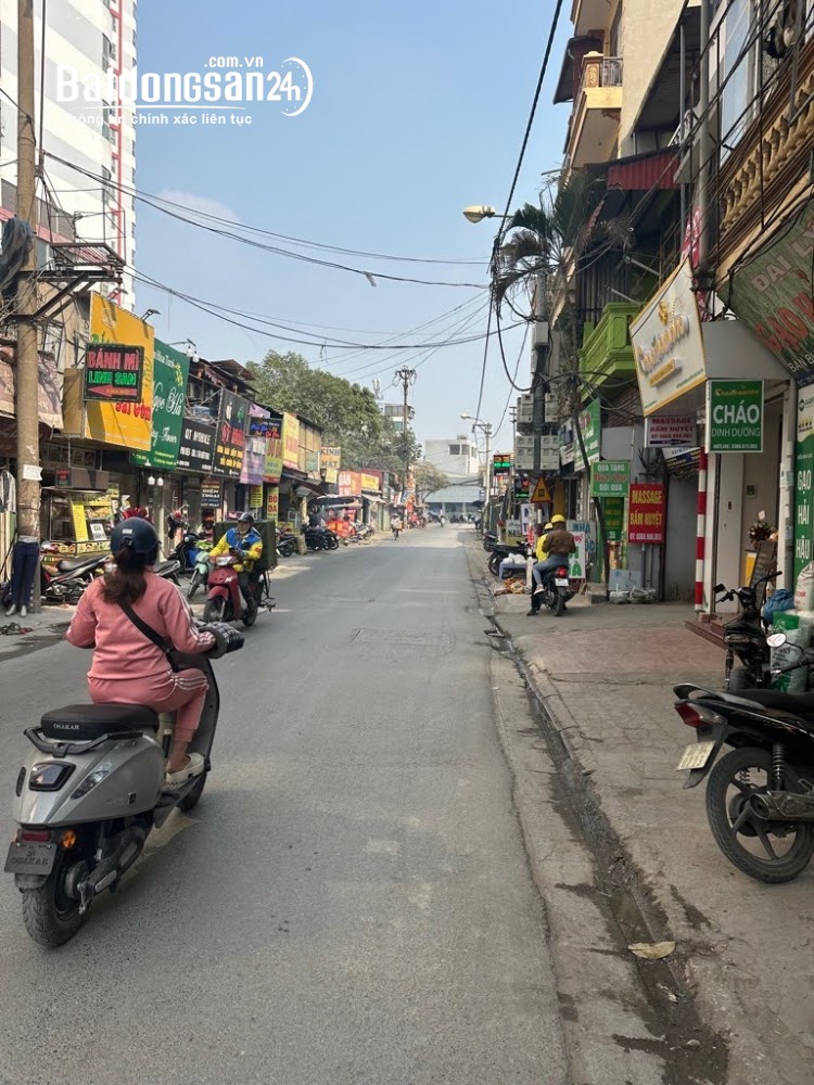 Bán Nhà Mặt Ngõ Định Công, Ô Tô đỗ cửa, ngõ thông, 33m2 5 Tầng MT 5m chỉ 7,x tỷ