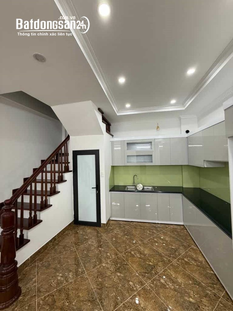 Bán Nhà Mặt Ngõ Định Công, Ô Tô đỗ cửa, ngõ thông, 33m2 5 Tầng MT 5m chỉ 7,x tỷ