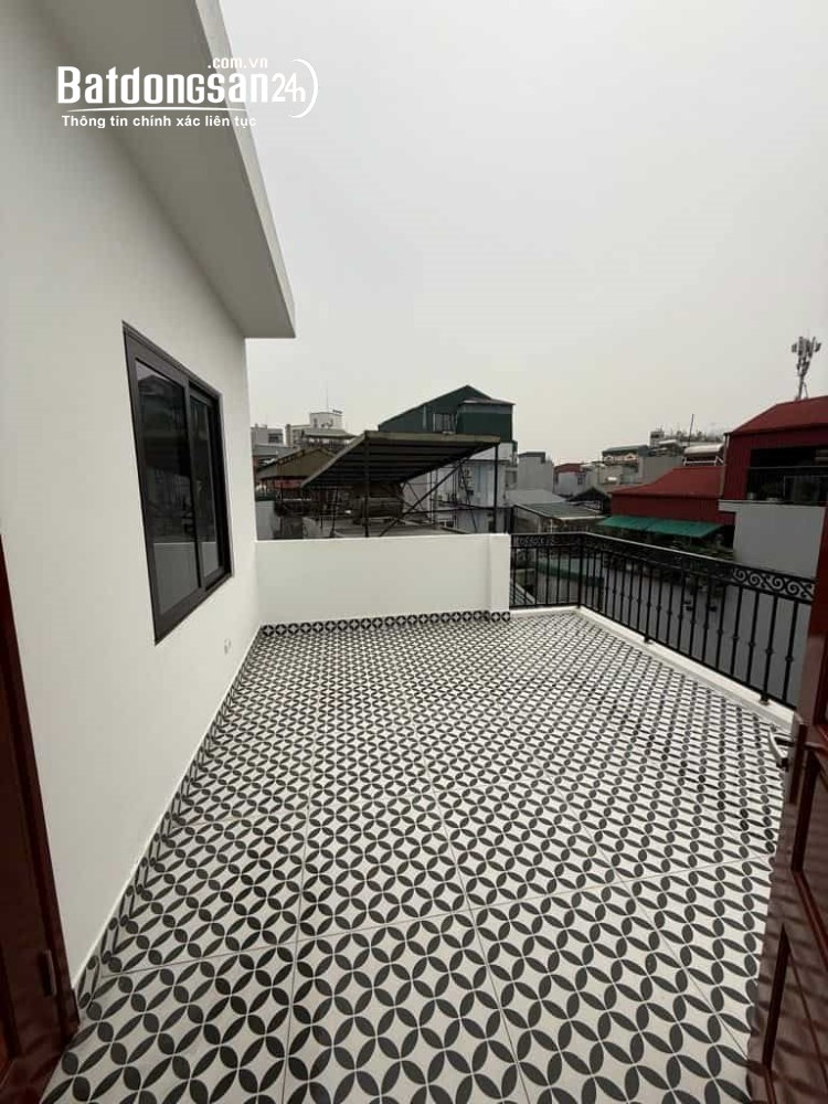 Bán Nhà Mặt Ngõ Định Công, Ô Tô đỗ cửa, ngõ thông, 33m2 5 Tầng MT 5m chỉ 7,x tỷ