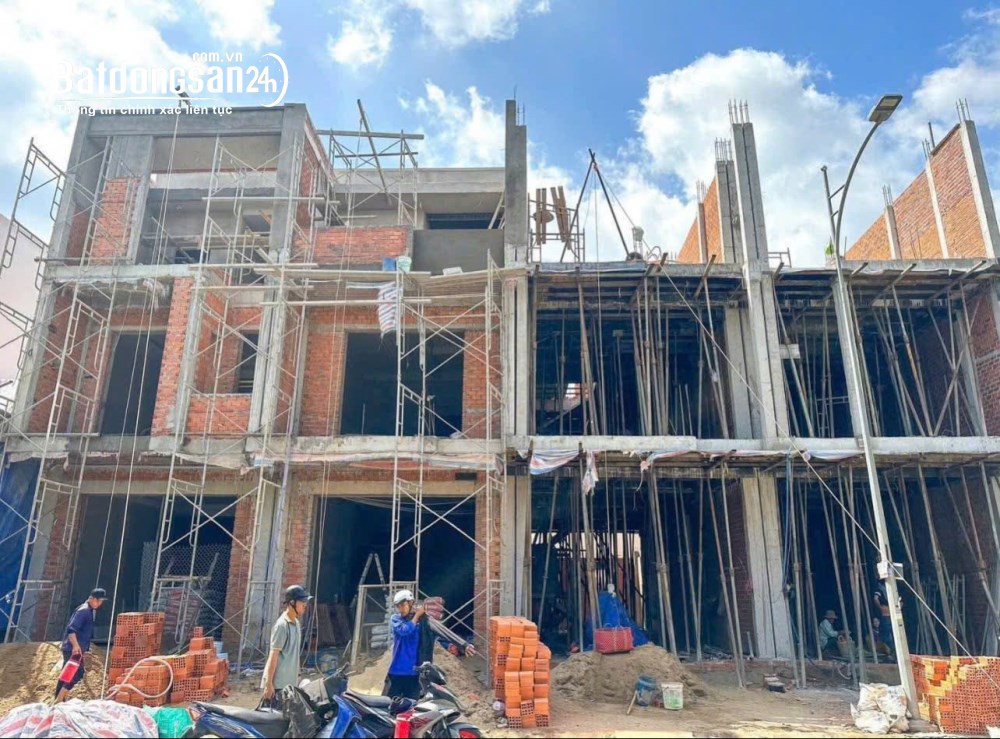 🏠 NHÀ PHỐ MỚI – LÊ CHÍ DÂN, TP. THỦ DẦU MỘT | Ở NGAY – PHÁP LÝ CHUẨN