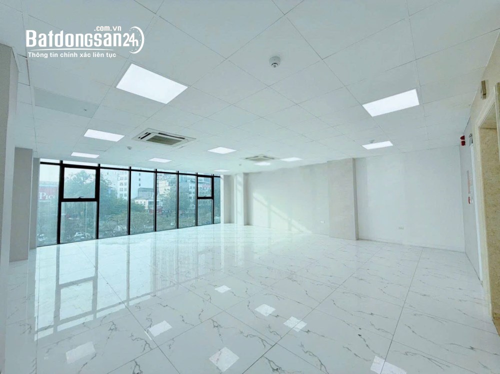 Nhà mặt phố Khúc Thừa Dụ - Diện tích 95m2 x 7 tầng xây thông, Thang Máy +điều hòa