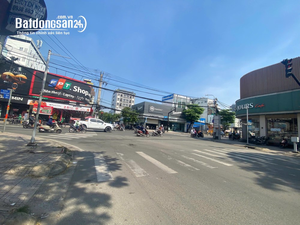 CHO THUÊ SIÊU GÓC MẶT TIỀN KINH DOANH NGUYỄN THỊ THẬP. QUẬN 7