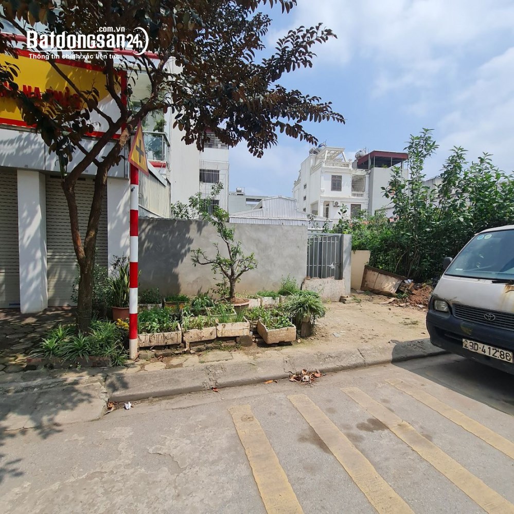 61m2 đất Tái định cư Trâu Quỳ, Gia Lâm. Mt 4m, đường 13m, giá đầu tư. Lh 0989894845 