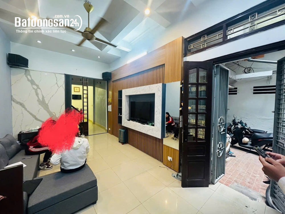 Cho thuê nhà riêng Lương Định Của, Kim Liên,  Đống Đa 50m x 3T NHÀ ĐẸP giá 18 triệu