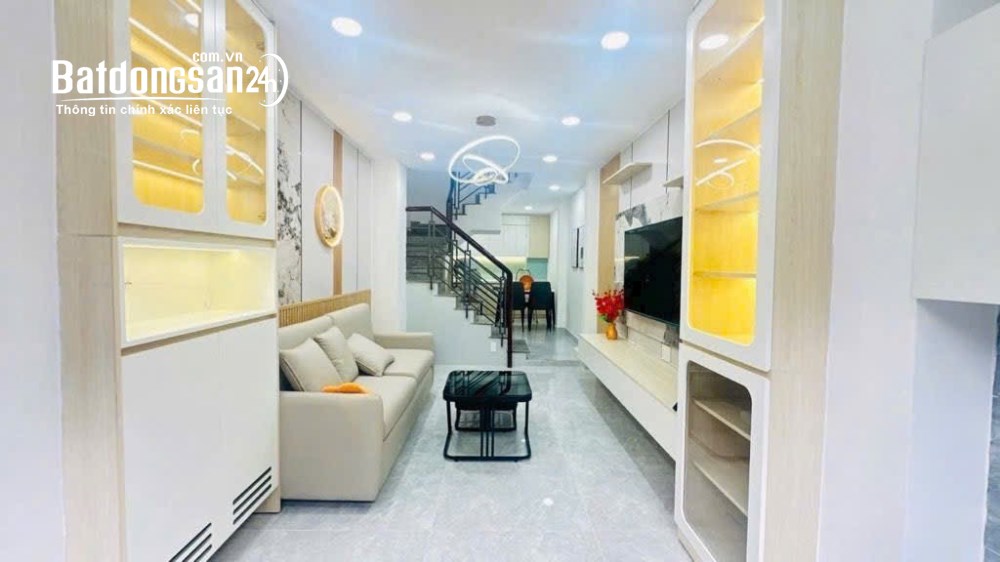 Bán nhà 4 tầng, Gò Vấp, hẻm ba gác, gần Nguyễn Thái Sơn, 3x11, nhỉnh 5 tỷ