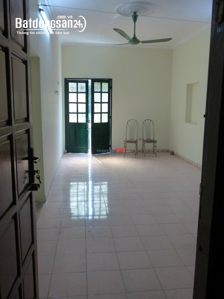 Cho thuê nhà tập thể  Nguyễn Công Trứ, Phường Phố Huế, Hai Bà Trưng 110m giá 9.5 tr