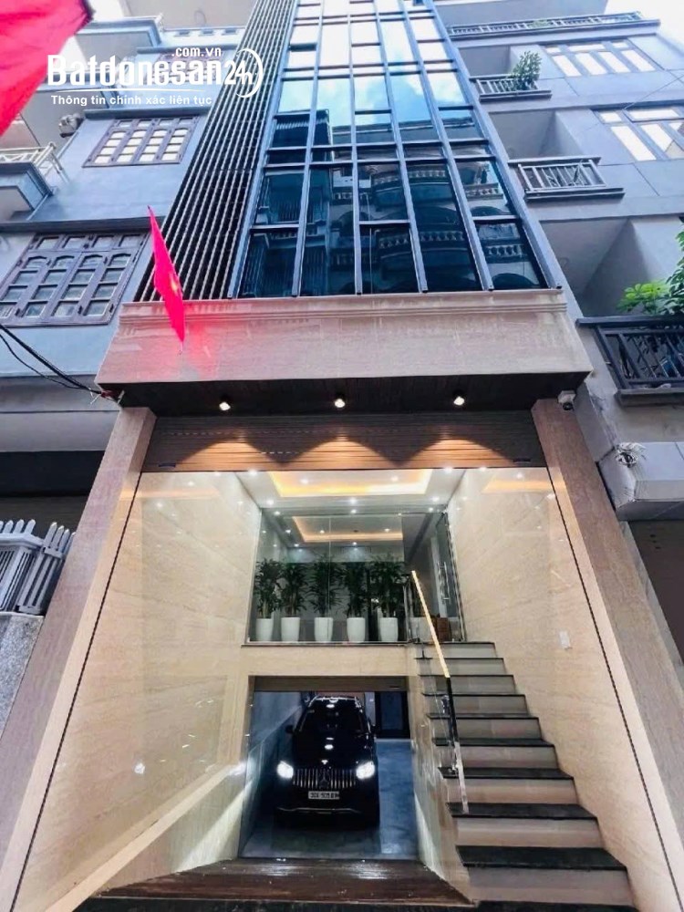 BÁN NHÀ NGÕ 93 ĐƯỜNG CHÙA BỘC. 120M2 XÂY 9 TẦNG. THANG MÁY.