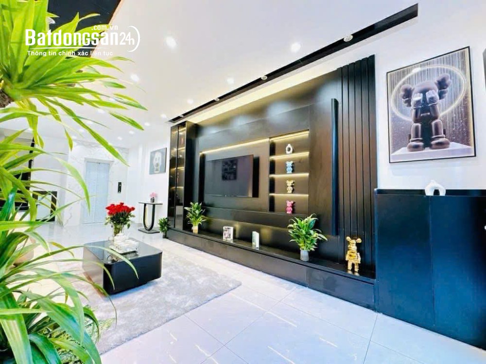 Cho thuê nhà  Dương Văn Bé, Hai Bà Trưng NHÀ ĐẸP - THANG MÁY 45m x 5T giá 16 triệu