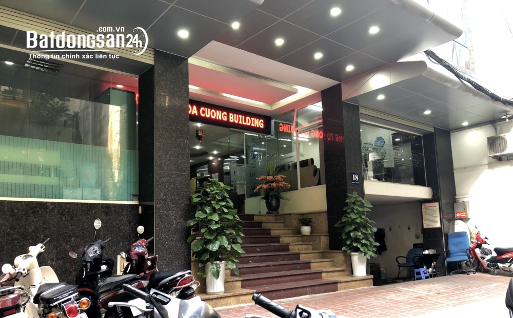 76 và 94m2 VP cho thuê tại số 11 Thái Hà. Giá 19 và 25 triệu/tháng