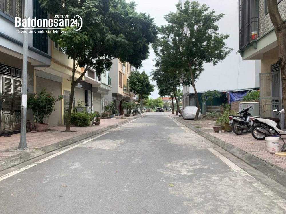 Bán đất hòa lạc, sát metro 5, đại lộ thăng long, huyện thạch thất, đối diện đh fpt