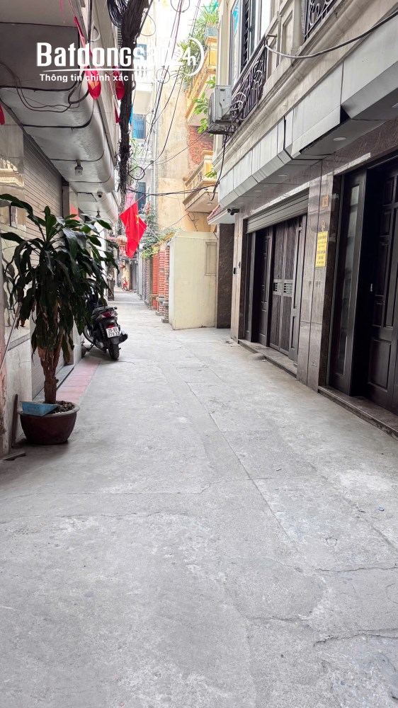 Bán nhà Đường Hoàng Hoa Thám, Phường Ba Đình (Q Ba Đình cũ), Hà Nội