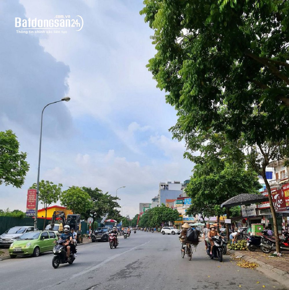 Chuyển nhượng 40m2 đất TĐC Trâu Quỳ, Gia Lâm. Đường 12m. Lh 0989894845