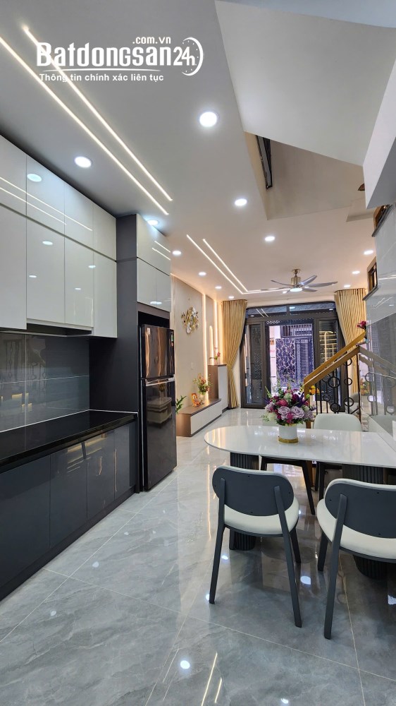 CHỦ GẤP BÁN- 10M RA HXH PHẠM VĂN CHIÊU - 3PN - FULL NỘI THẤT - NHỈNH 5 TỶ TL