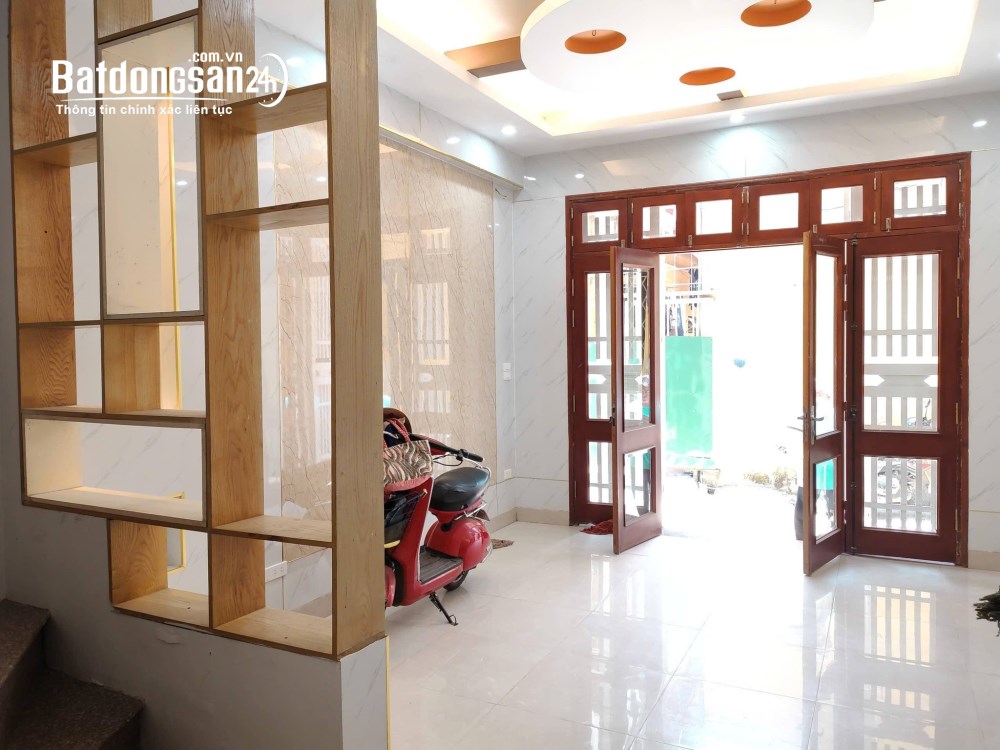 Cho thuê nhà riêng ở NHÓM Nguyễn Khang, Cầu Giấy 35m x 5T giá 14 triệu FULL ĐỒ