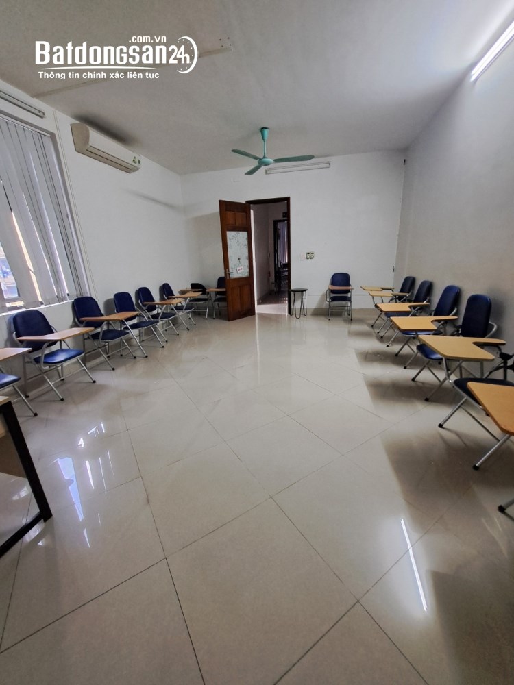 Nhà ngõ 118 phố Nguyễn Khánh Toàn, Diện tích 100m2 x 6 tầng có Thang máy đủ ĐH, NL