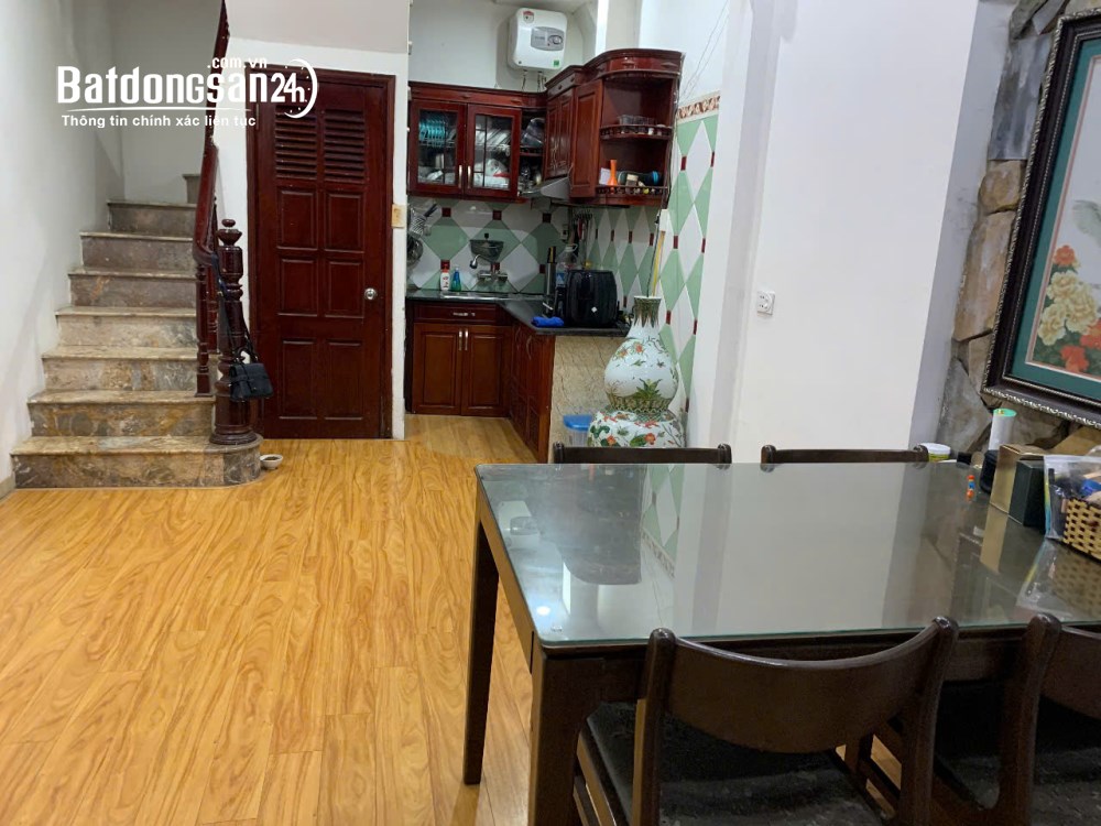 Cho thuê nhà riêng ngõ 325 Kim Ngưu - Hai Bà Trưng 30m x 4T giá 11.5tr Ở NHÓM