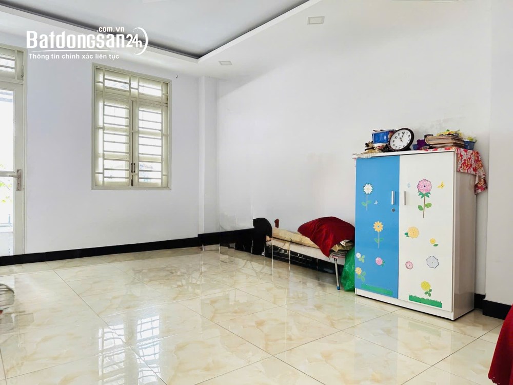 Bán Nhà Cách Mạng Tháng Tám - Hẻm Xe Hơi - Gần Mặt Tiền - 8PN - 67M - Chỉ 16 Tỷ
