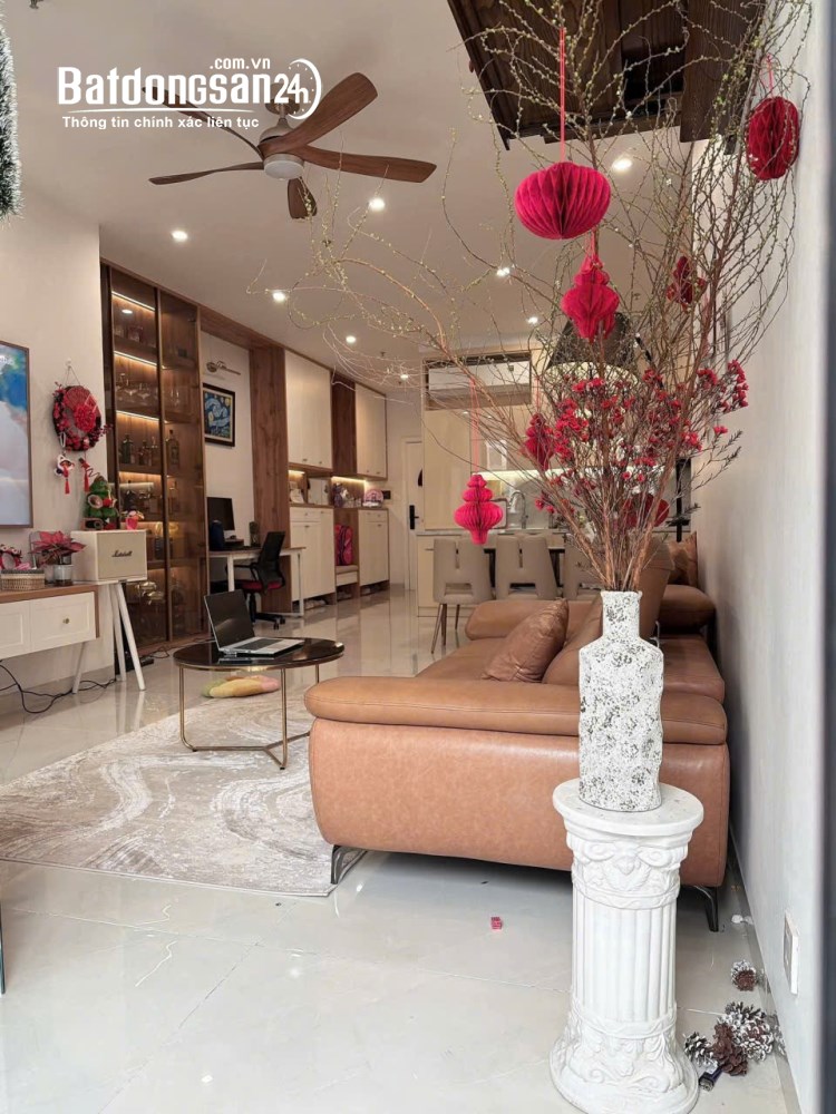 Cho thuê nhà 50m x 4 tầng ngõ 165 Dương Quảng Hàm, Cầu Giấy NHÀ ĐẸP FULL ĐỒ