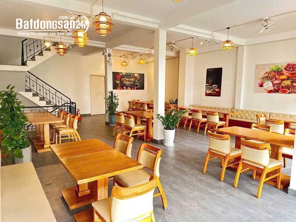 Bán nhà mặt tiền Đường Lạc Long Quân, Phường Hòa Bình (Quận 11 cũ), Hồ Chí Minh