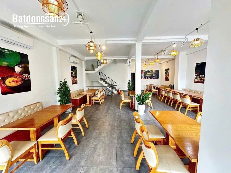 Bán nhà mặt tiền Đường Lạc Long Quân, Phường Hòa Bình (Quận 11 cũ), Hồ Chí Minh