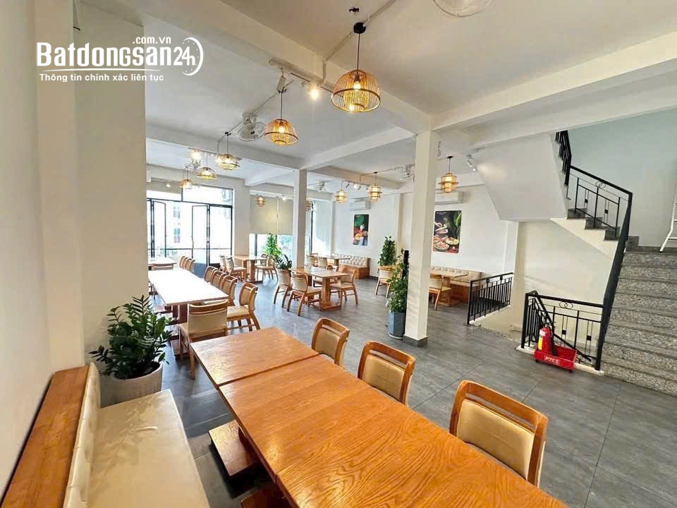 Bán nhà mặt tiền Đường Lạc Long Quân, Phường Hòa Bình (Quận 11 cũ), Hồ Chí Minh