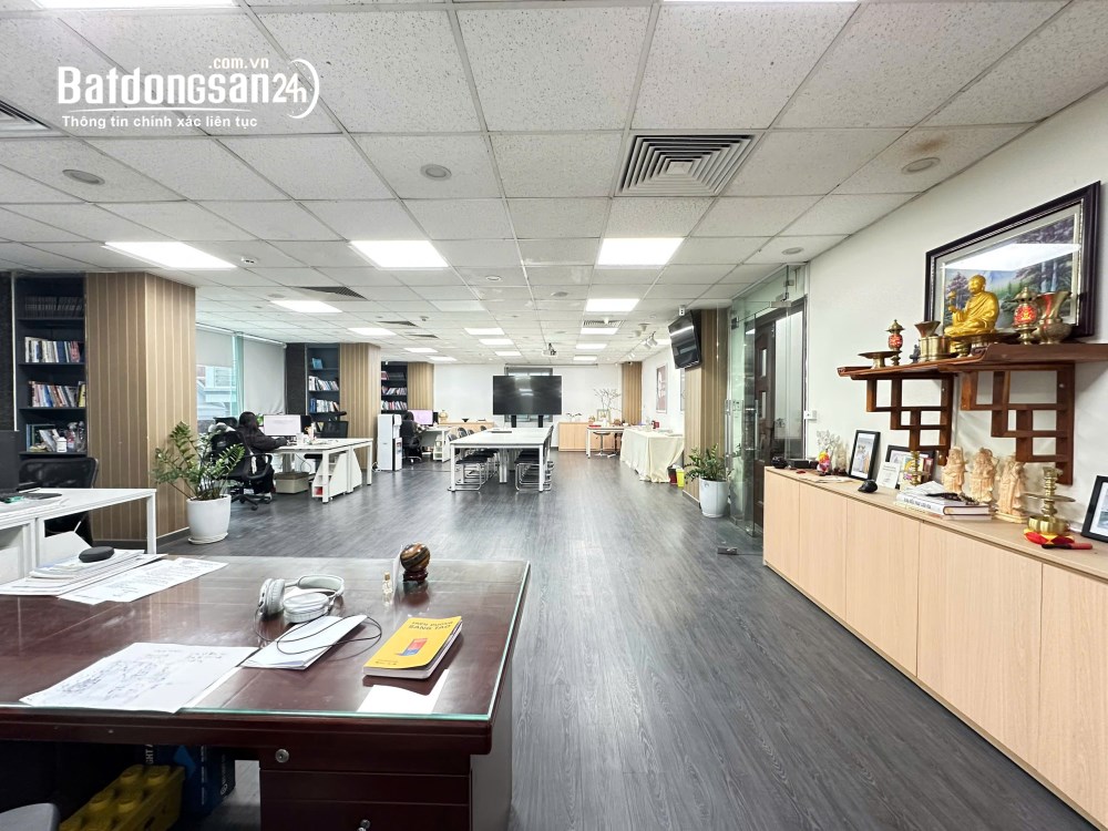 76 và 94m2 VP cho thuê tại số 11 Thái Hà. Giá 19 và 25 triệu/tháng