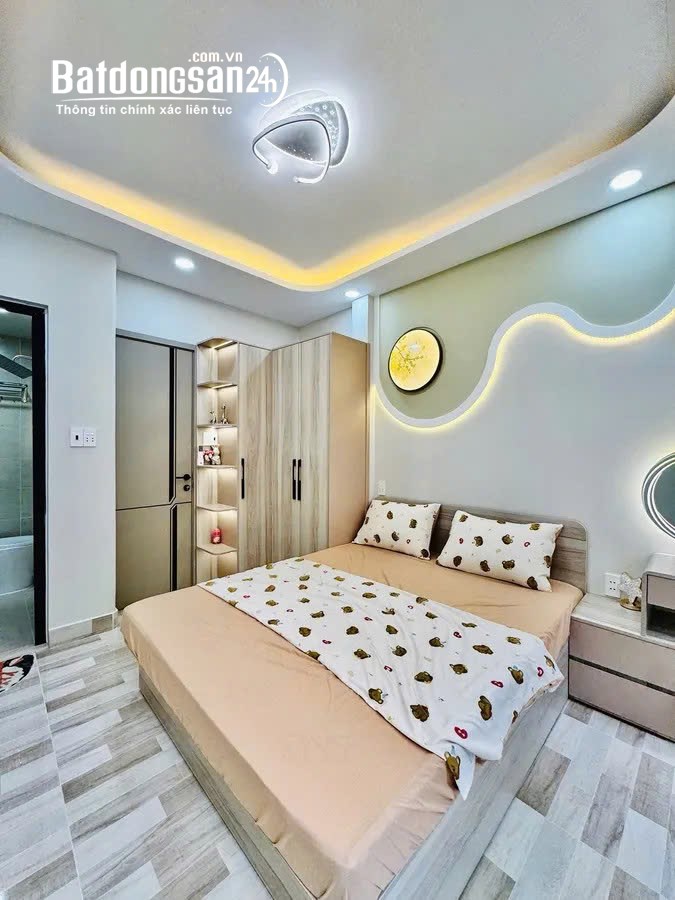 Nhà bán HXH Ni Sư Huỳnh Liên gần 30m2 Tân Bình 3 tầng giá chỉ 2,85 tỷ.