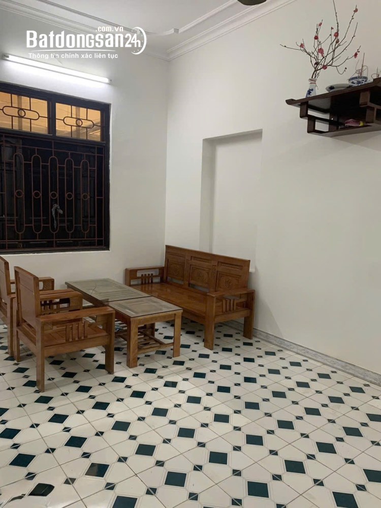 Cho thuê nhà ngõ 175 Lạc Long Quân, Nghĩa Đô, Cầu Giấy 60m x 3T giá 9 triệu
