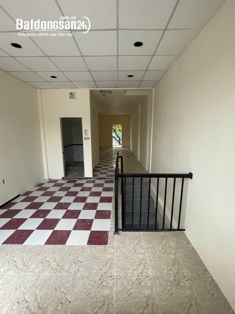 Bán nhà mặt tiền Đường Hòa Bình, Phường Hòa Bình (Quận 11 cũ), Hồ Chí Minh