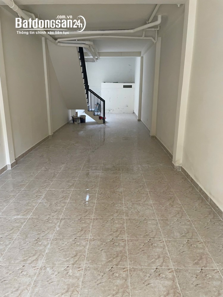 Bán nhà mặt tiền Đường Hòa Bình, Phường Hòa Bình (Quận 11 cũ), Hồ Chí Minh