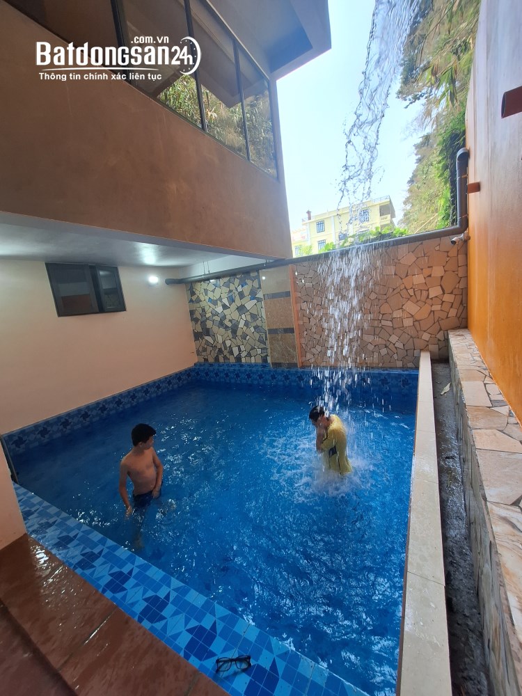 Bán KS 6 tầng view Quảng Trường và Nhà Thờ Tam Đảo, Xã Tam Đảo, SĐCC 246m2, MT 10m