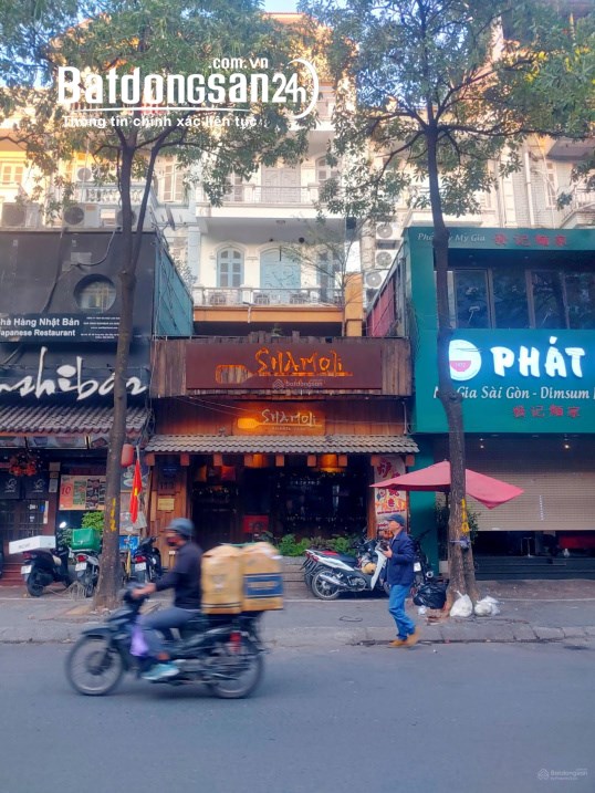 Cho thuê nhà mặt tiền Phố Trung Hòa, Phường Yên Hòa (Q Cầu Giấy cũ), Hà Nội