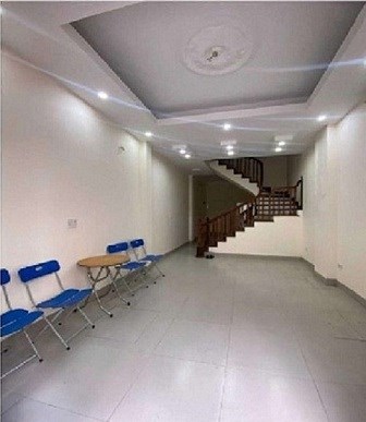 Nhà ngõ 118 phố Nguyễn Khánh Toàn. Diện tích 60m2 x 5 tầng, măt tiền 5m, đường 6m