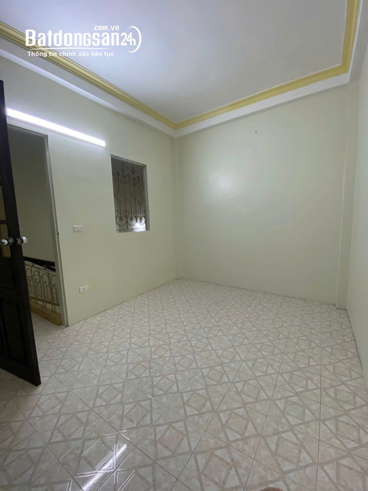 Cho thuê nhà riêng ngõ 105 Bạch Mai, Hai Bà Trưng 40m x 3T FULL ĐỒ giá 11 triệu