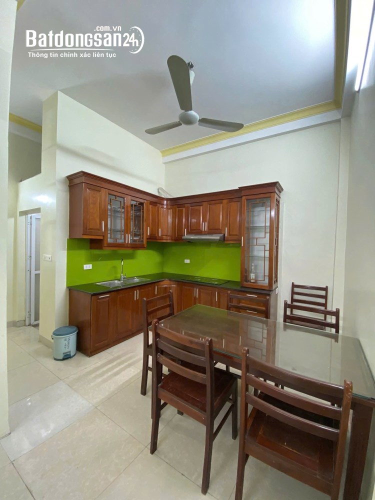 Cho thuê nhà riêng ngõ 105 Bạch Mai, Hai Bà Trưng 40m x 3T FULL ĐỒ giá 11 triệu