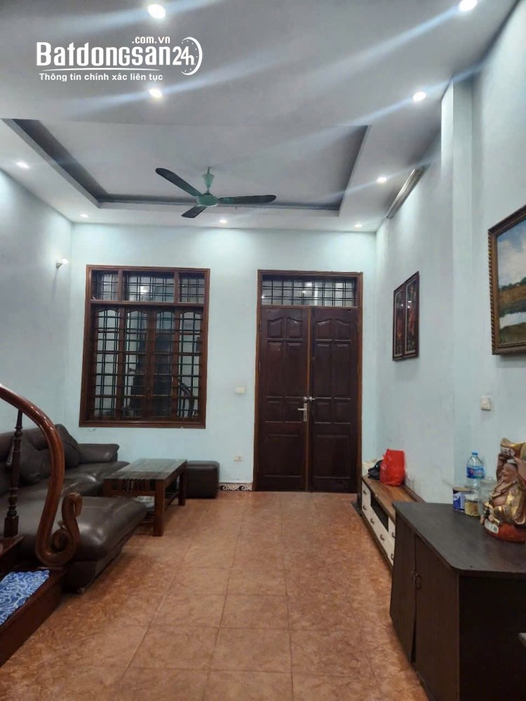 Cho thuê nhà riêng ngõ Tam Khương, Đống Đa 40m x 4T - 3PN3VS giá 14 triệu