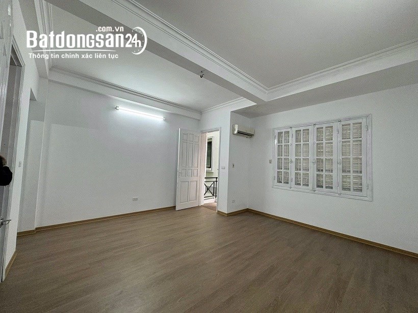 Cho thuê nhà ngõ 31 phố Trần Quốc Hoàn - diện tích 70m2 x 5 tầng, đủ điều hòa, NL