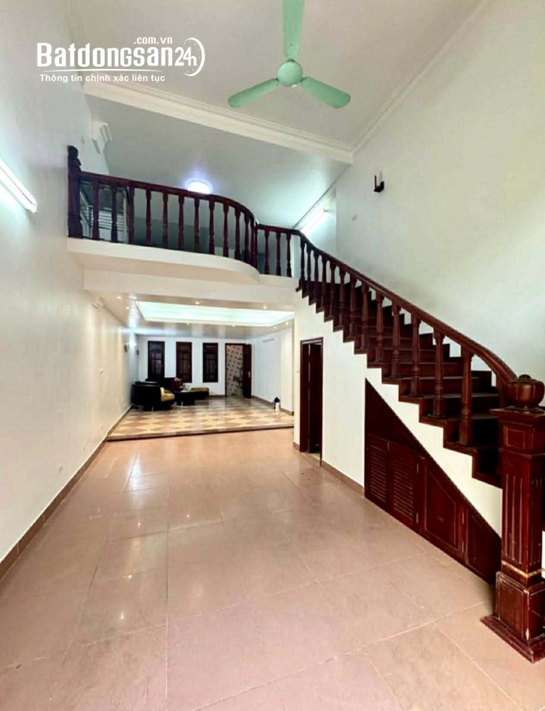 B.Á.N NHÀ HUỲNH THÚC KHÁNG 50m2, Ô TÔ SÁT NHÀ, PHÂN LÔ NGÕ THÔNG, hơn 9 tỷ