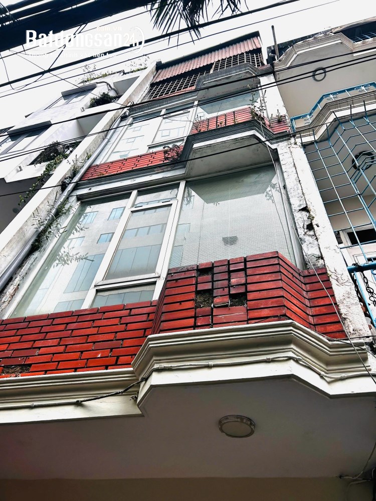 Cho thuê nhà riêng Nguyễn Chí Thanh, quận Đống Đa 30m x 4T, 5PN3VS giá 12 triệu
